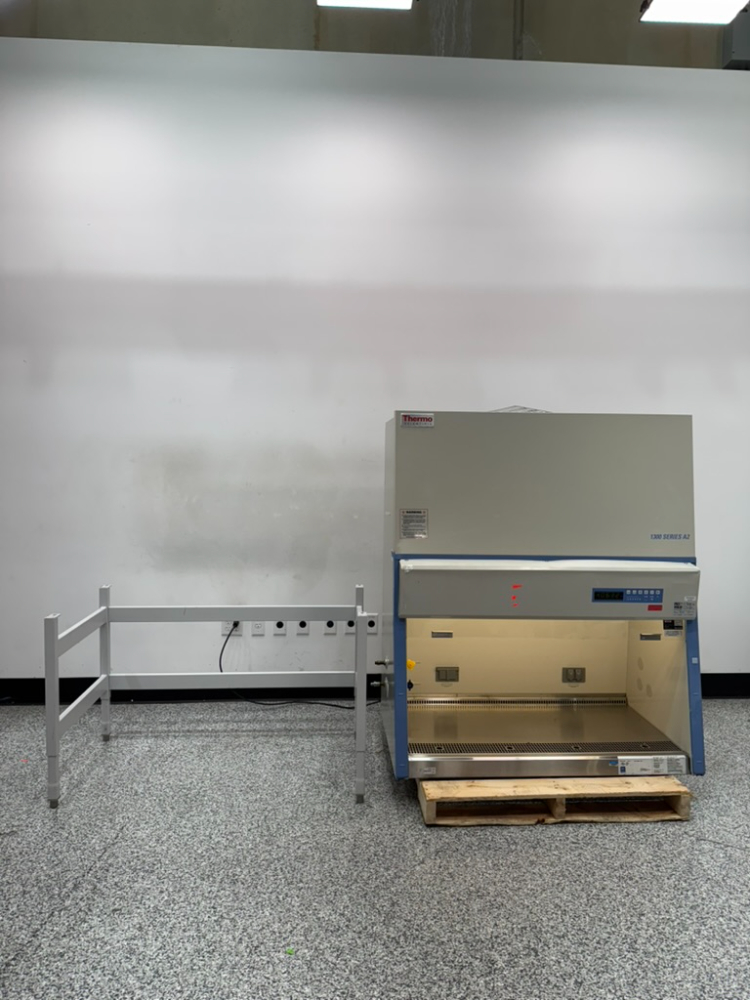 Image of Thermo 1300 Series A2 4' Biosafety Cabinet
